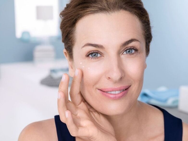 Προϊόντα αναζωογόνησης προσώπου